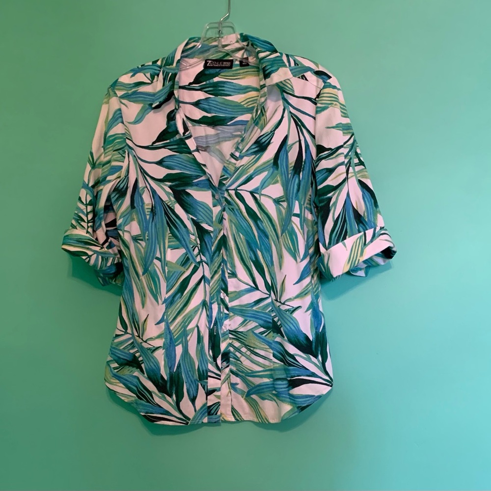 NY&Company Fitted Blouse with sleeves - Picture 6 of 13